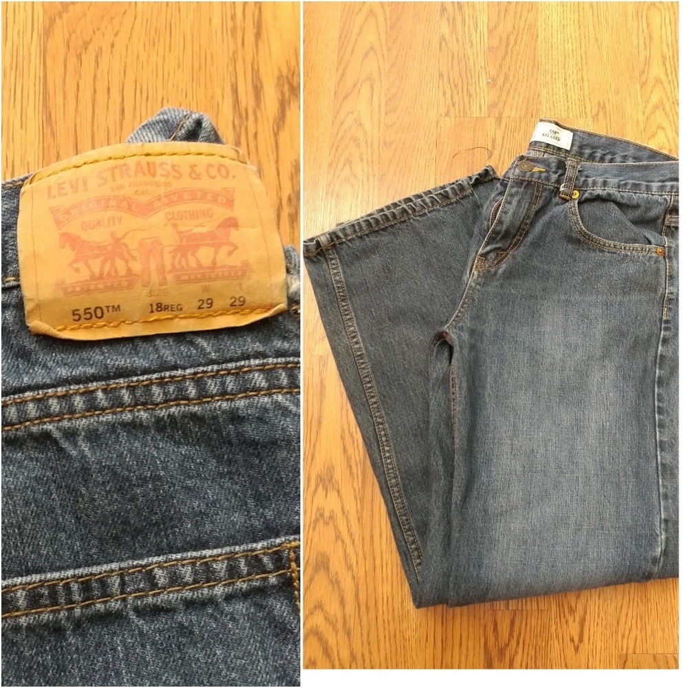 Levi Relaxed Fit Jeans 👖